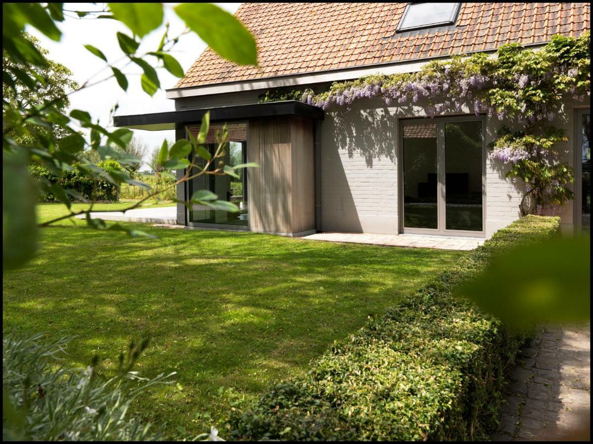 Bed and Breakfast Rooseboom22 Aartrijke Экстерьер фото