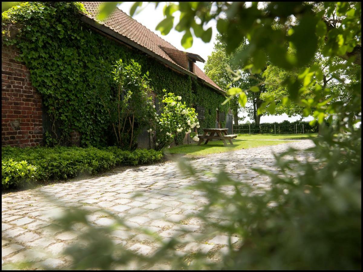 Bed and Breakfast Rooseboom22 Aartrijke Экстерьер фото