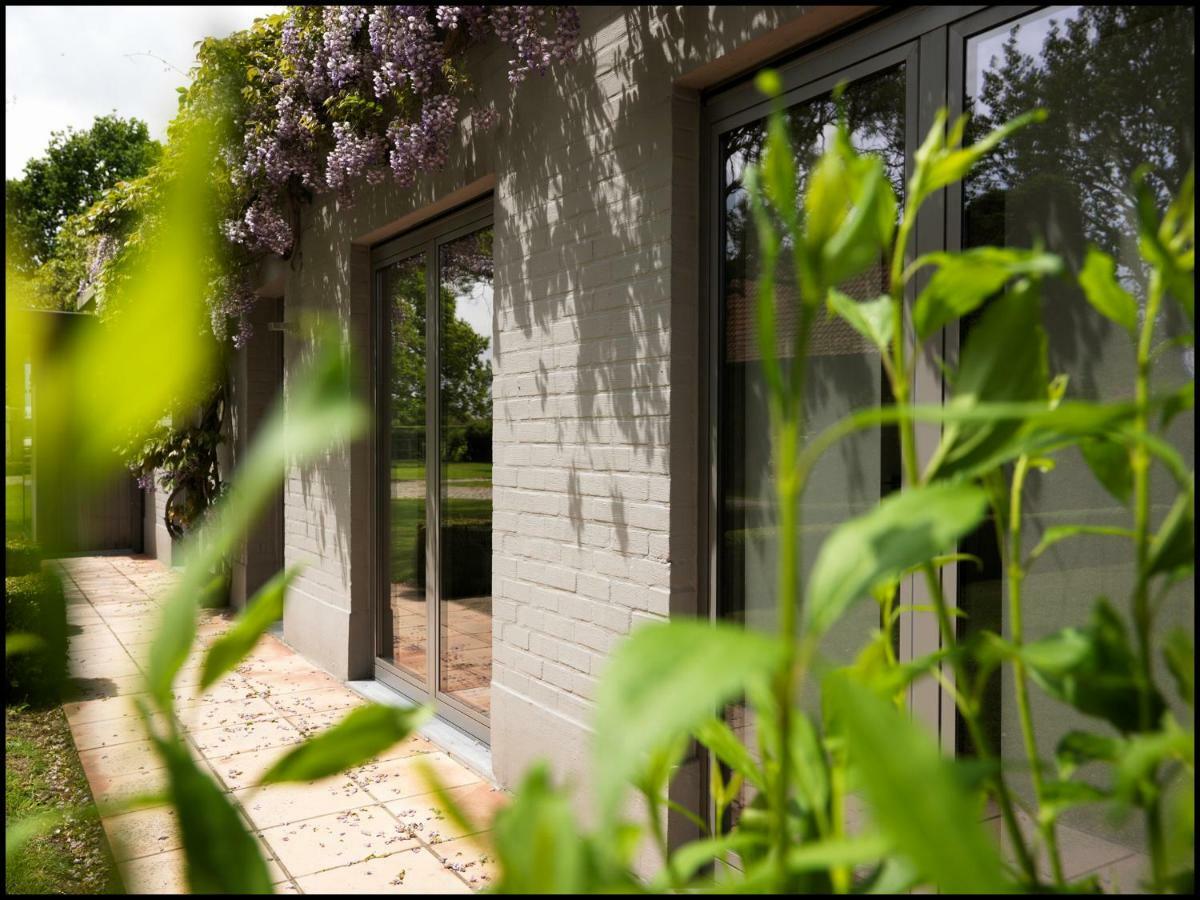 Bed and Breakfast Rooseboom22 Aartrijke Экстерьер фото
